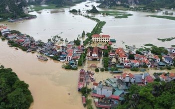 'Sống ngâm da, chết ngâm xương' ở rốn lũ Kênh Gà