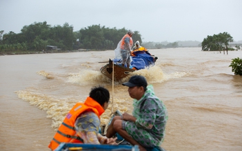 Những bước chân không mỏi vì 2 tiếng đồng bào thiêng liêng