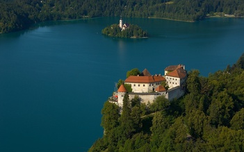 Du lịch đến Slovenia, quốc gia của những tòa lâu đài