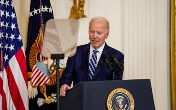 Ông Biden có động thái mới giúp 900.000 người di cư không bị trục xuất