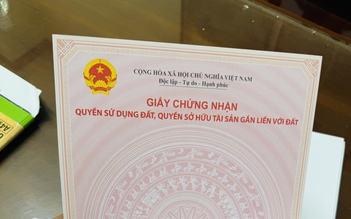 Ngày đầu cấp sổ đỏ mẫu mới có mã QR trên toàn quốc