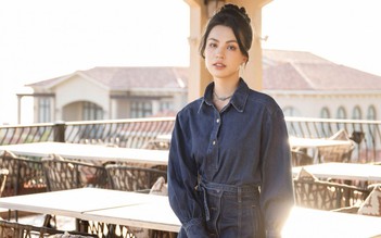 Váy denim, slip... trở lại thịnh hành với phiên bản trang nhã hơn