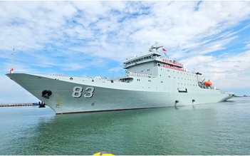 Tàu chiến Trung Quốc cập cảng Campuchia