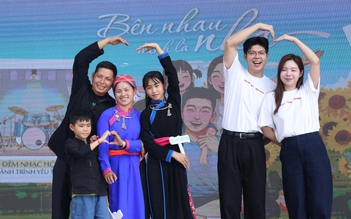 Khai mạc Ngày hội Gia đình trẻ hạnh phúc tại Hà Nội