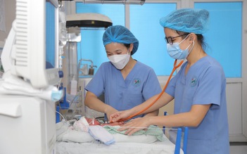 Không cần cấm bác sĩ siêu âm thông báo giới tính thai nhi