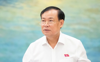 'Giải quyết mấy ụ súng ở sân bay Tân Sơn Nhất cũng mất mấy năm trời'