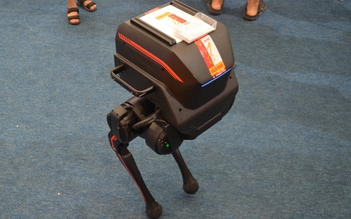 Robot Trung Quốc gắn logo ĐH Bách khoa Hà Nội, nhà trường nói gì?