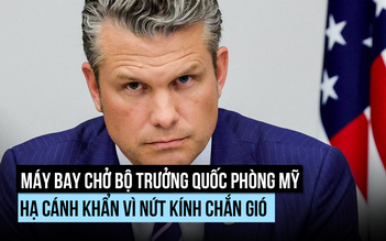 Máy bay chở Bộ trưởng Quốc phòng Mỹ nứt kính, phải đáp khẩn