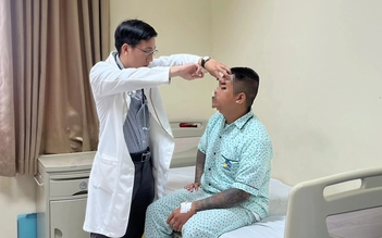 TP.HCM: Cứu nam thanh niên bị đột quỵ khi đang chơi đá bóng