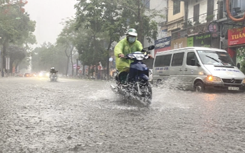 Miền Trung mưa lớn dồn dập trong 10 ngày tới