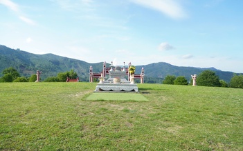 Thăm đàn tế trời đất - nơi trời trao 'xã tắc' cho nhà Tây Sơn