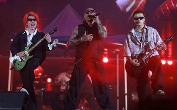 50 năm, TP.HCM vẫn chờ tác phẩm văn nghệ xứng tầm