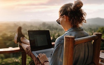 Mẹo tiết kiệm pin cho laptop Windows và MacBook