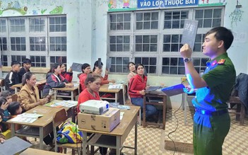 Chiến sĩ công an ươm 'hạt giống xanh' giữa đại ngàn