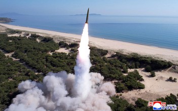 Triều Tiên lần đầu phóng tên lửa đạn đạo sau 5 tháng