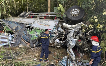 Xe tải mất lái trên QL14C, hai người tử vong