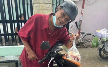 Nghệ sĩ Mai Trần phụ vợ bán hàng online vì trí nhớ giảm, không thể đóng phim