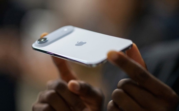 Apple phạm sai lầm gì với iPhone Air?