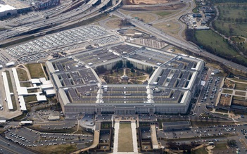 Lầu Năm Góc nhận quyên góp 130 triệu USD để trả lương quân nhân