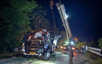 Vụ xe tải mất lái gây tai nạn chết người trên QL14C: 'Lúc đó hỗn loạn lắm'