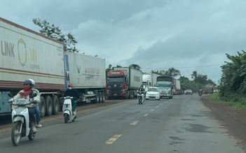 Phòng xét nghiệm hoạt động trở lại, tháo gỡ ùn ứ gần 2.000 container sầu riêng