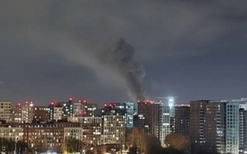 Ukraine tập kích UAV dồn dập, Nga đóng cửa 2 sân bay ở thủ đô