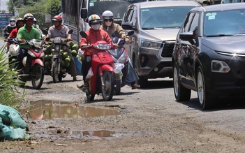 Tây Ninh: Chờ nâng cấp con đường 'đau khổ' - quốc lộ 62