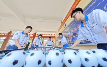 'Giáo dục thành phố chưa bao giờ đặt nặng vấn đề học và thi cử'