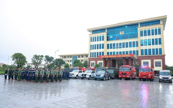 Quảng Trị: Công an xuất quân chi viện TP.Huế khắc phục hậu quả cơn lũ lịch sử