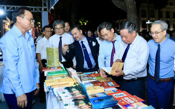 'Hội sách khơi dậy đam mê đọc trong cộng đồng'