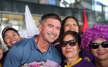 Huyền thoại Harry Kewell đến Việt Nam, bắt đầu cuộc phiêu lưu cùng Hà Nội: HLV tạm quyền Adachi đi đâu?