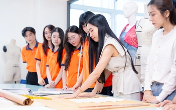 Trường ĐH doanh thu ngàn tỉ chi cho đào tạo và người học ra sao?