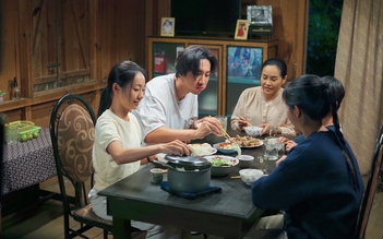 Lee Kwang Soo và 'cú hích' phim ngôn tình trở lại màn ảnh rộng