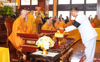 Trang nghiêm lễ dâng y Kathina Hoàng gia của Bộ Ngoại giao Thái Lan tại Việt Nam Quốc Tự