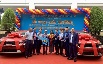 2 người ở Hà Nội, Hải Phòng trúng thưởng ô tô của Yến sào Khánh Hòa