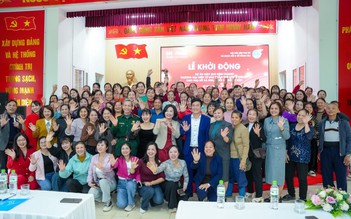 Hỗ trợ phụ nữ làng nghề đưa sản phẩm thủ công ra thị trường qua kênh TMĐT