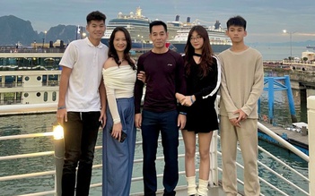 'Bờ vai' vững chãi của sao U.23 Việt Nam Nguyễn Hiểu Minh: Con đi đâu, bố mẹ theo đấy!