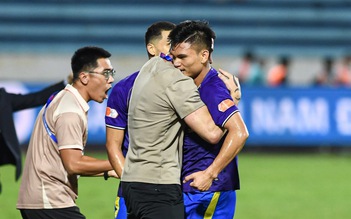 Xuân Mạnh ghi siêu phẩm, CLB Hà Nội và huyền thoại Harry Kewell hòa thót tim Nam Định