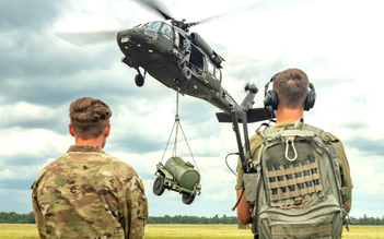 Bộ trưởng Lục quân Mỹ: Quân đội bị lừa mua thiết bị đắt đỏ