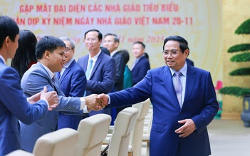 Bảo đảm giáo viên được thụ hưởng mức lương tương xứng với công sức