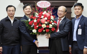 Anh Nguyễn Minh Triết thăm, chúc mừng các nhà giáo nhân dịp 20.11