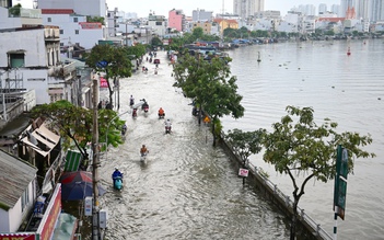Triều cường sắp đạt đỉnh ở TP.HCM: Những tuyến đường dễ ngập người dân nên tránh