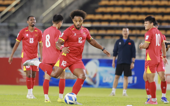 Cực bất ngờ nhân sự đấu Lào: Xuân Son dự bị, Quang Hải đá chính cùng Văn Lâm và Văn Đô