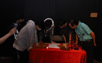 ‘Phiêu sử’ - bước chân về với cội nguồn