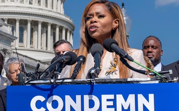 Hạ nghị sĩ Mỹ bị cáo buộc biển thủ 5 triệu USD từ quỹ Covid-19