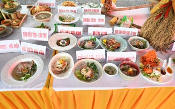 Pizza hủ tiếu, bún gạo xào ngũ sắc… cùng 100 món từ sợi gạo lập kỷ lục