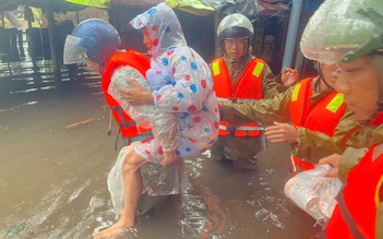 Công an tỉnh Đắk Lắk xin quần áo giúp dân vùng ngập lụt thương tâm