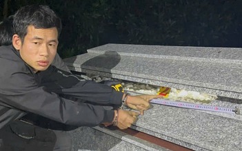Quảng Trị: Giấu cả nghìn viên ma túy ở nghĩa địa để dùng dần