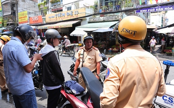 Báo động học sinh vi phạm giao thông
