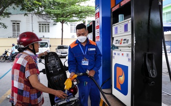 Giá xăng dầu hôm nay 26.11.2025: Trong nước có đợt giảm mạnh